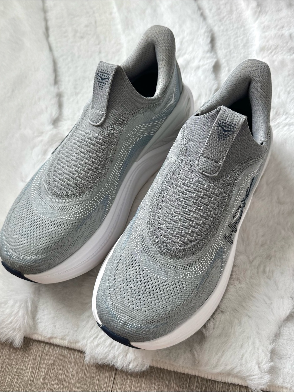 HOKA Men’s Skyward Laceless in Stardust / Stellar Grey 9D - Picture 4 of 8